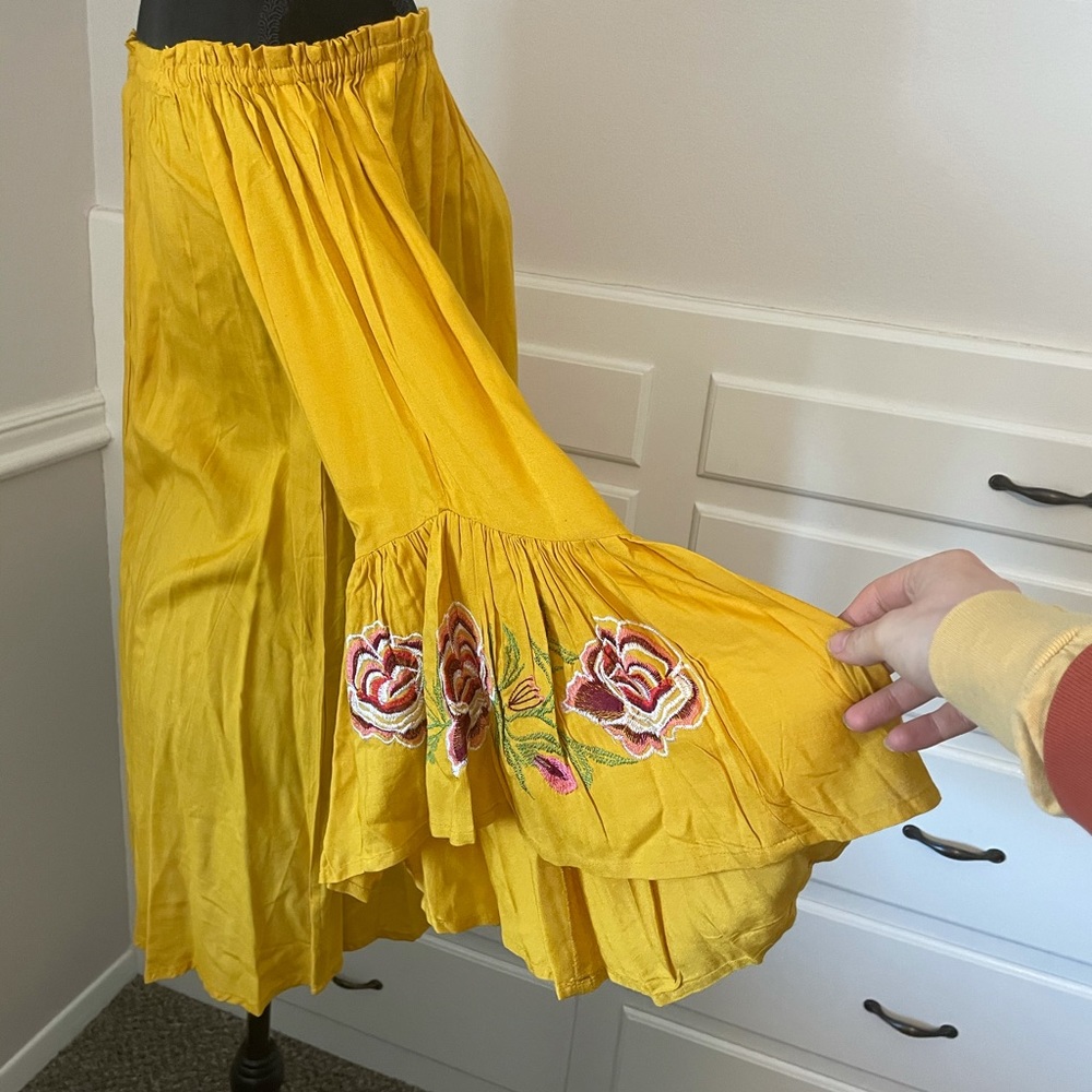 Off the shoulder yellow dress with bell sleeve